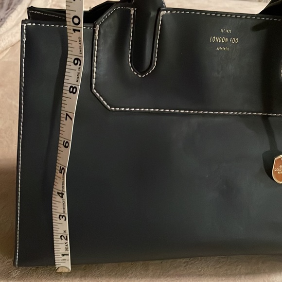 London Fog Beautiful shoulder strap bag - Picture 5 of 6